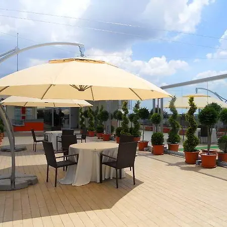 Marshal Garden Hotel