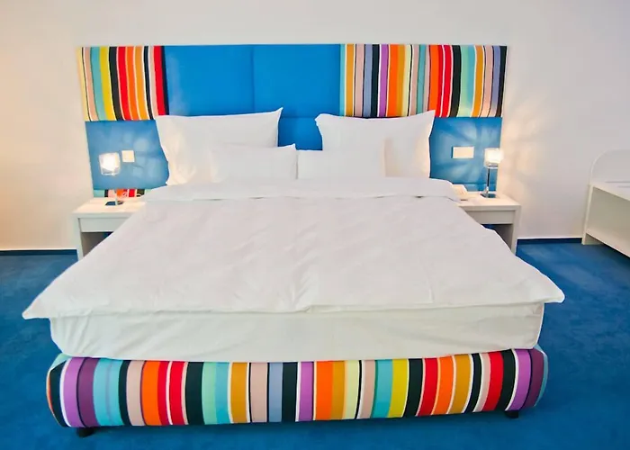 Marshal Garden 부쿠레슈티