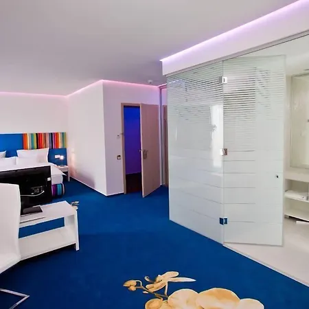 Hotel Marshal Garden 4*