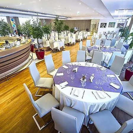 Marshal Garden Hotel Boekarest