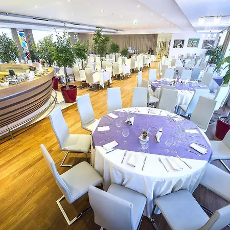 Marshal Garden Hotel Boekarest