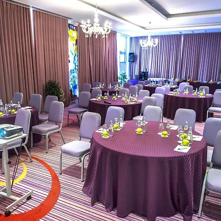 Marshal Garden 4* Βουκουρέστι