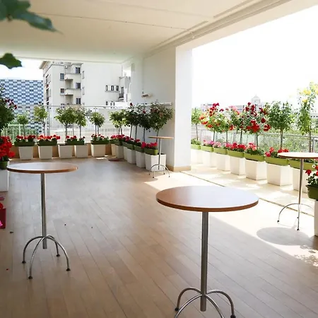 Ξενοδοχείο Marshal Garden 4*