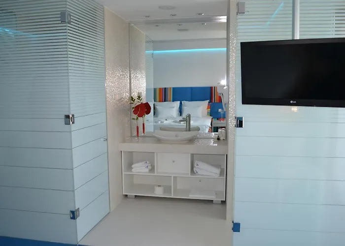 Marshal Garden Hotel 4*