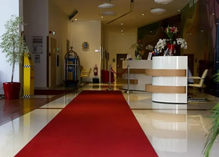 Hotel Marshal Garden 4*