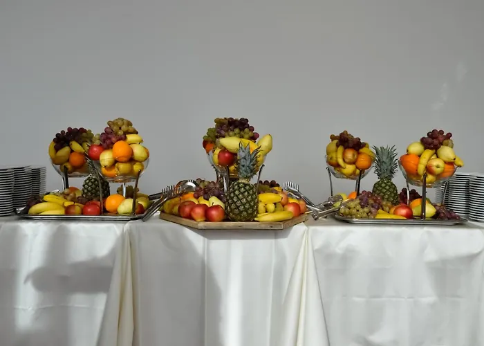 Готель Marshal Garden